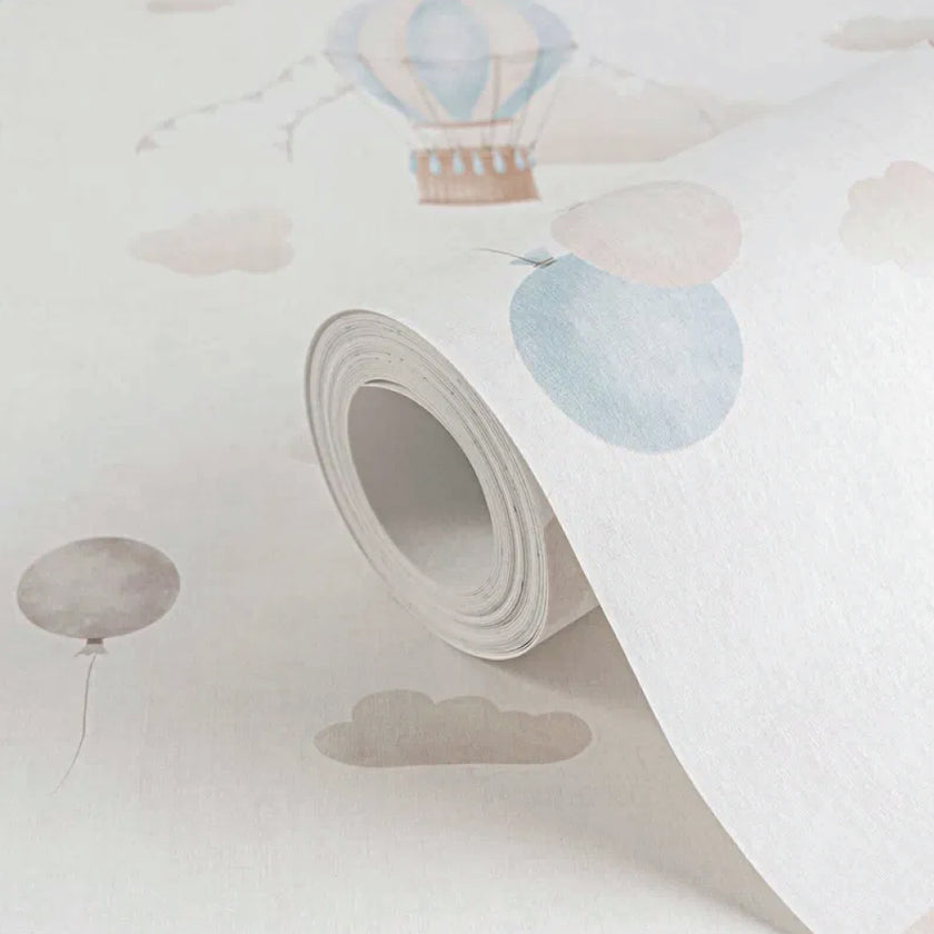 Lilly & Luis - Dreamlift