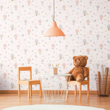 Lilly & Luis - Dreamlift